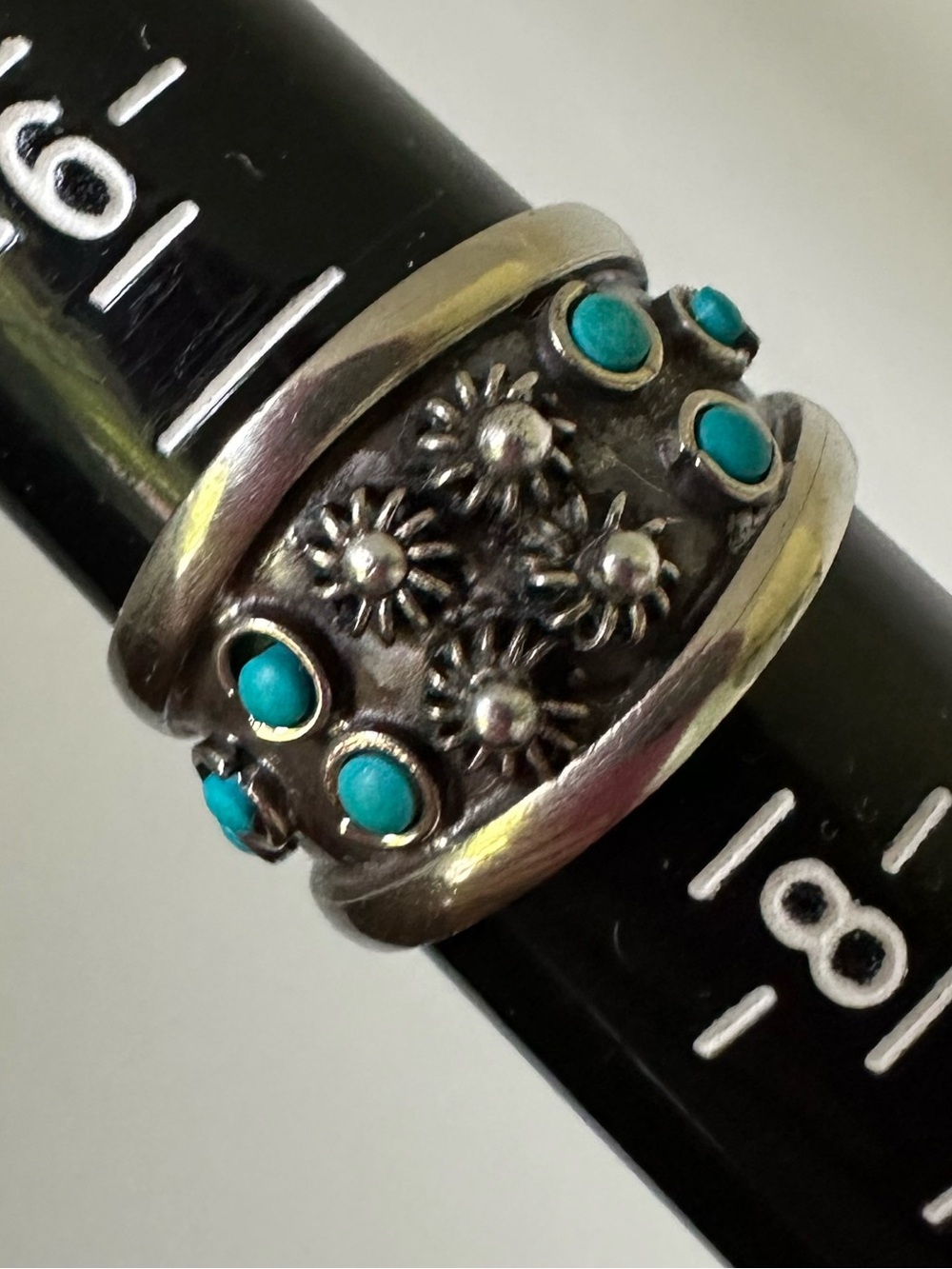 Vintage 1970s Native American turquoise ring, size 7